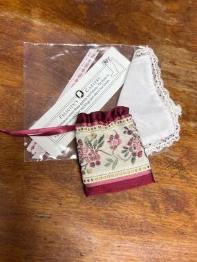 Vintage American Girl Felicity accessories